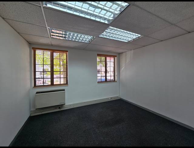 308M² OFFICE TO LET IN TYGER VALLEY